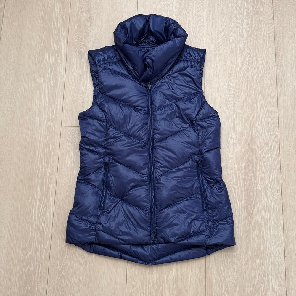 L.L. Bean Women's Deep Blue Puffer Vest